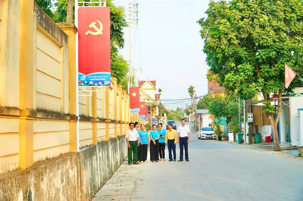 Anh-tin-bai